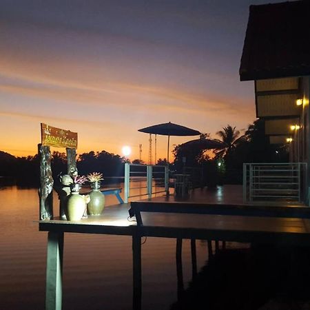 Khum Thong Resort Takuapa Exterior foto