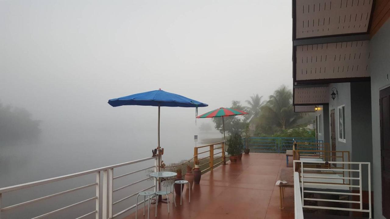 Khum Thong Resort Takuapa Exterior foto