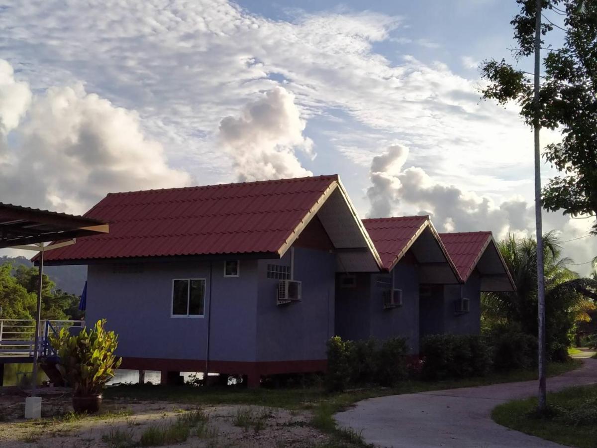 Khum Thong Resort Takuapa Exterior foto