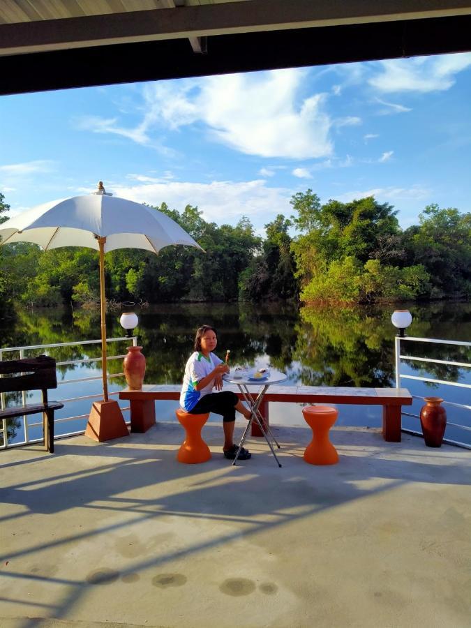 Khum Thong Resort Takuapa Exterior foto